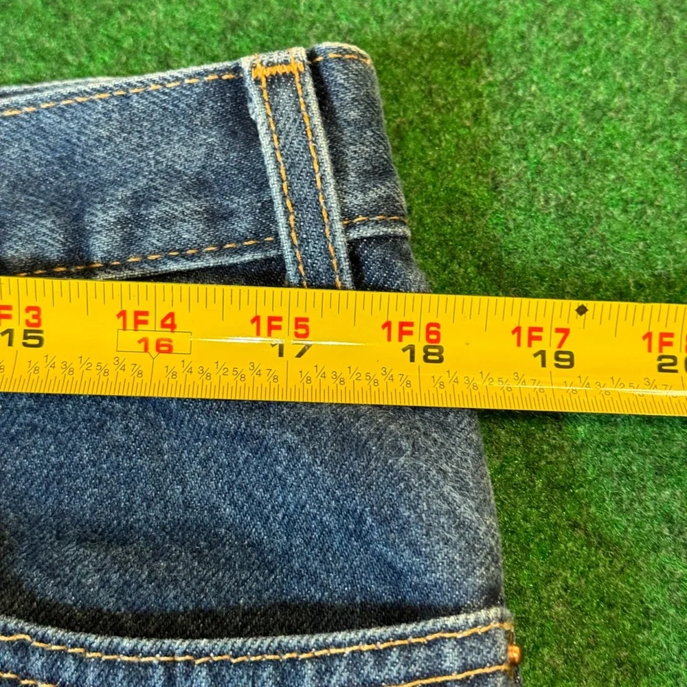 Vintage Levi’s 505 USA MADE Regular Fit Straight Leg Mens 36x30 Jeans